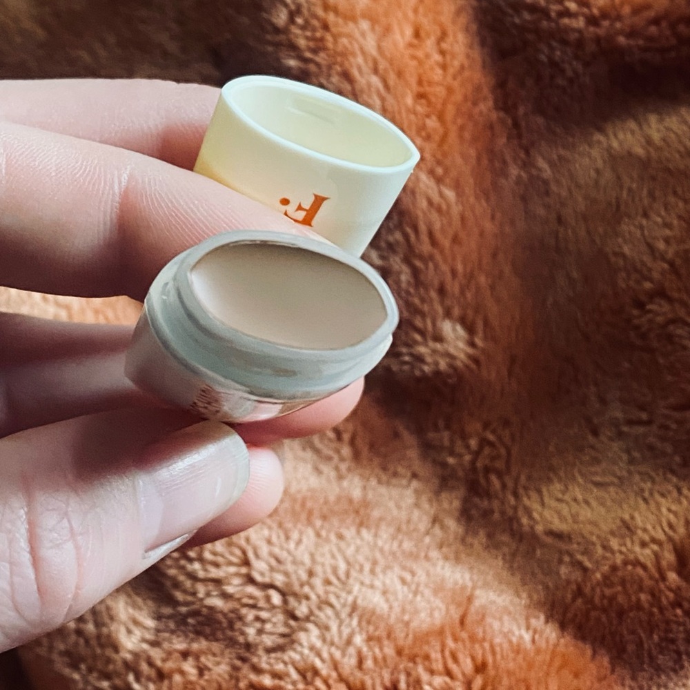 Freck Beauty Face Hack Bronzer/Sculpting Stick Shade:MEDIUM NWT - Picture 6 of 10